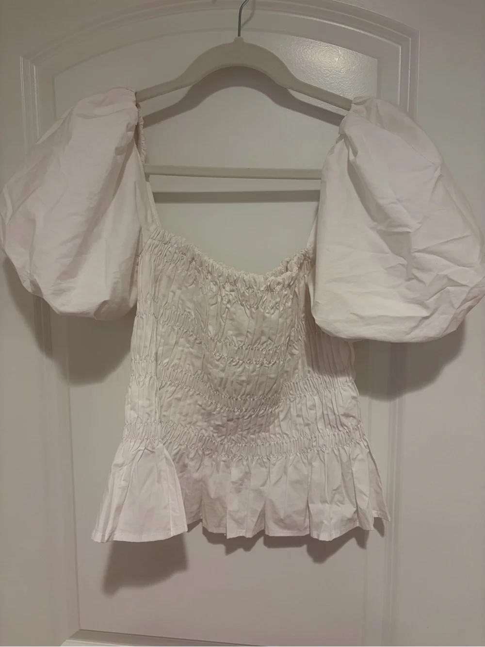 Astr White Smocked Puff-Sleeve Top